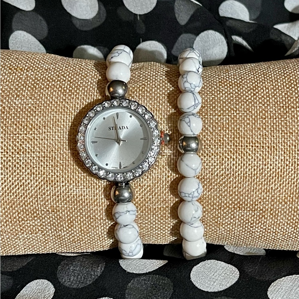 STRADA Quartz Watch & Stretch Bracelet Set, Crystal Bezel & Howlite Beads.